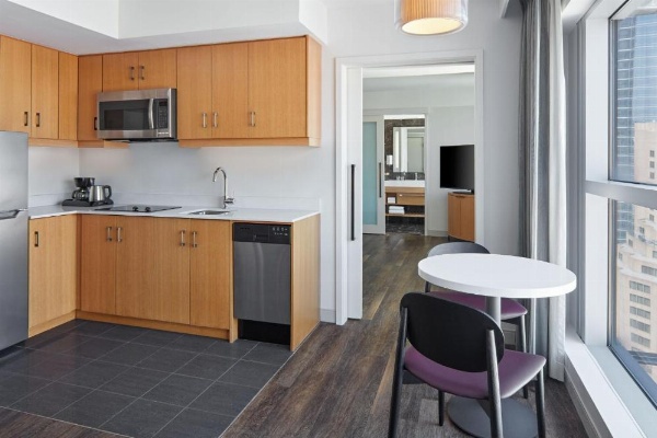 Delta Hotels by Marriott Toronto image 112