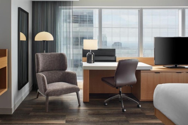 Delta Hotels by Marriott Toronto image 23