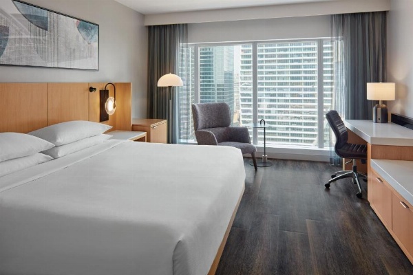 Delta Hotels by Marriott Toronto image 6