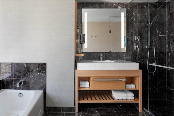 Delta Hotels by Marriott Toronto image 64