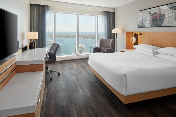 Delta Hotels by Marriott Toronto image 66